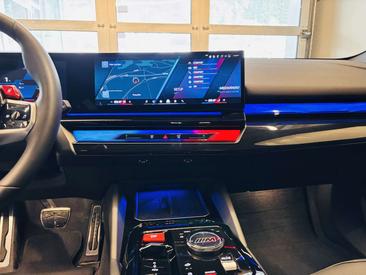 BMW M5 — photo 13