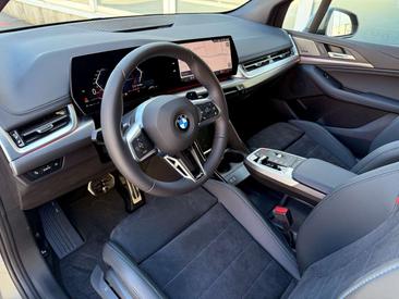 BMW 218 D Active Tourer — photo 7