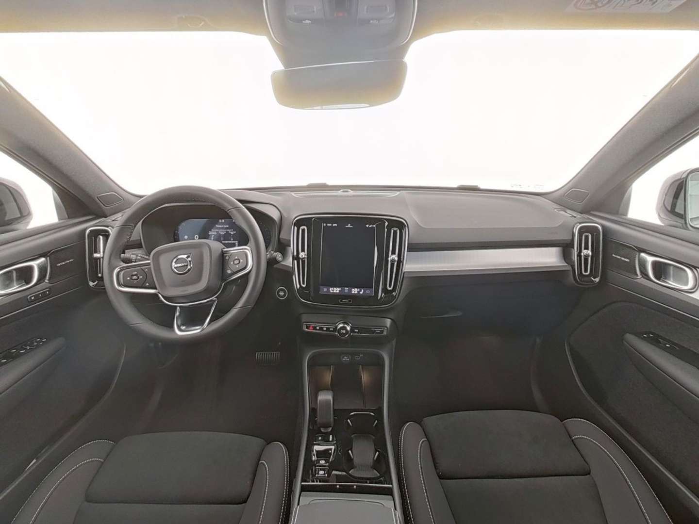 Volvo XC40 B3 Ultra Black Edition - 2025 - Joinsteer - #4