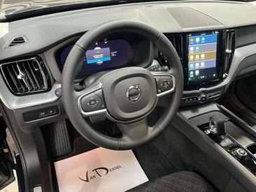 Volvo XC60 T6 Recharge Core — photo 11
