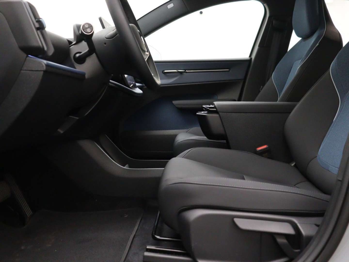 Volvo EX30 Plus Extended Range - 2025 - Joinsteer - #14
