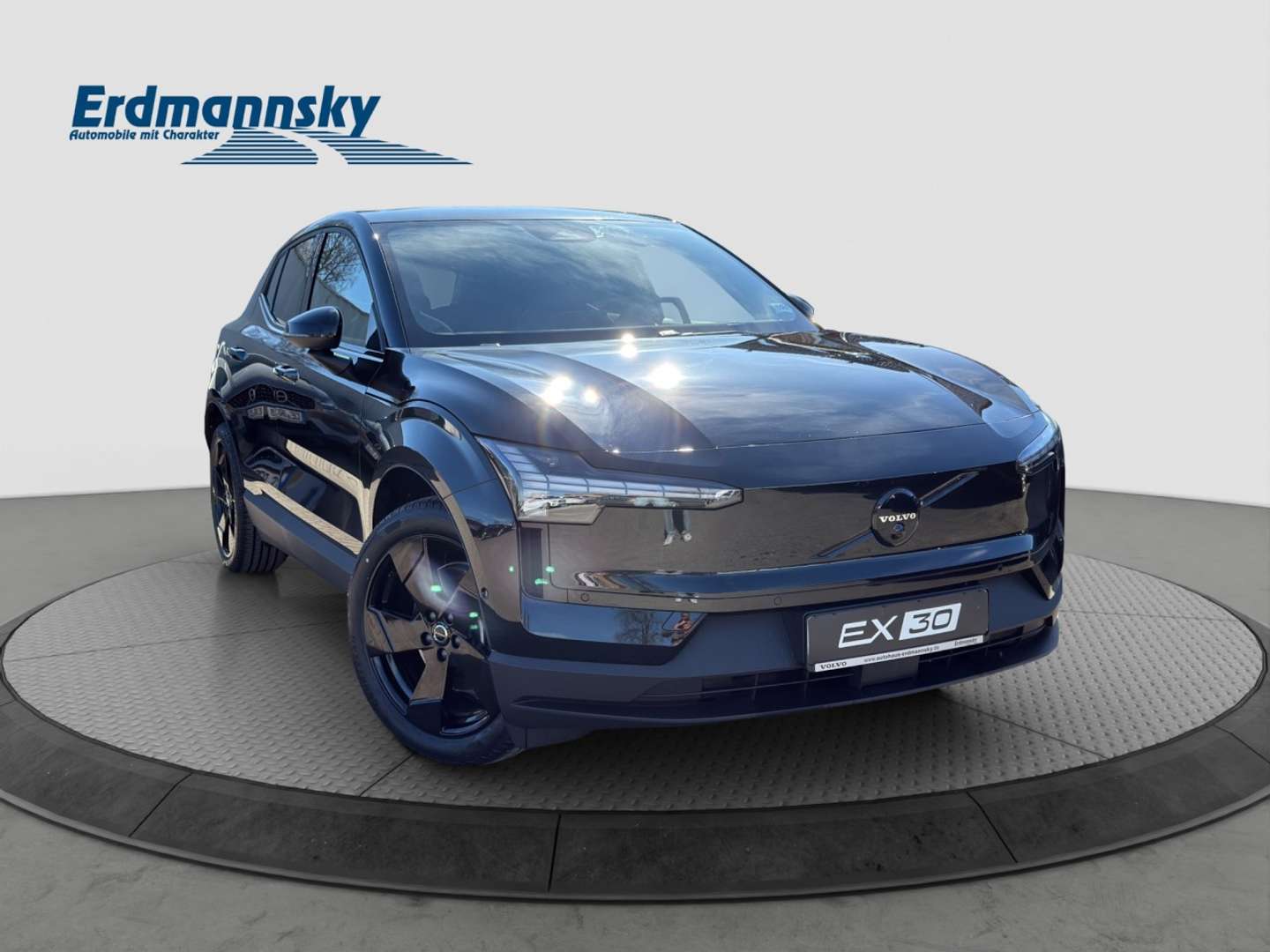 Volvo EX30 Ultra Black Edition Extended Range - 2026 - Joinsteer - #3