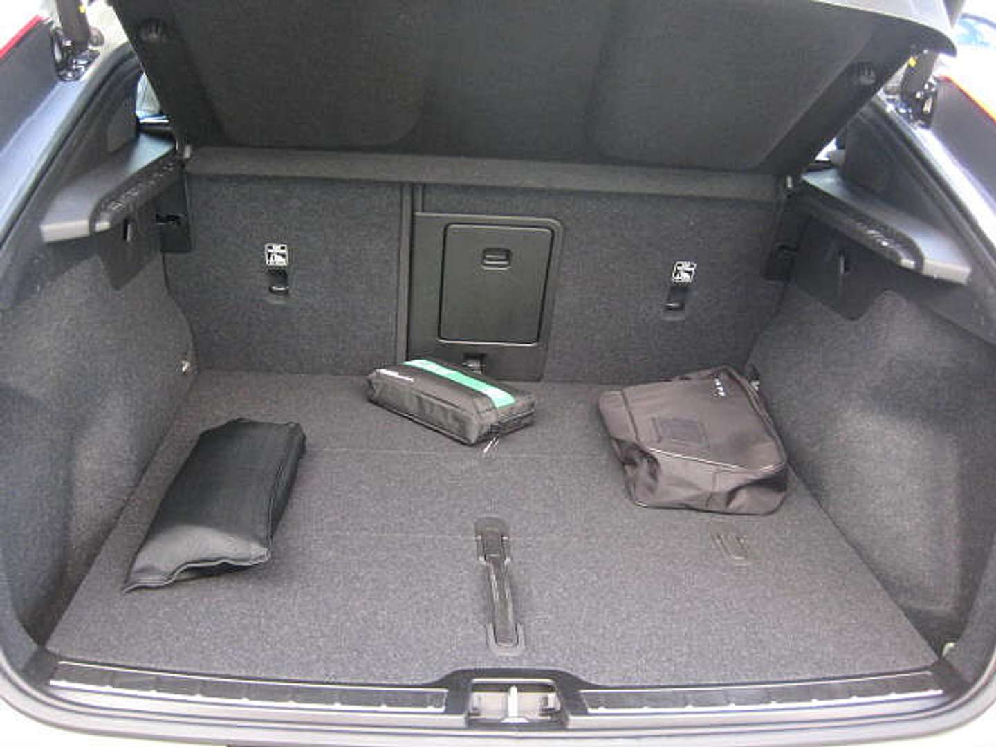 Volvo C40 Recharge PLUS - 2025 - Joinsteer - #5