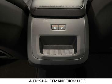 Volvo XC60 B4 Core — photo 17