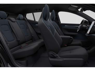 Volvo EX30 Plus — photo 13