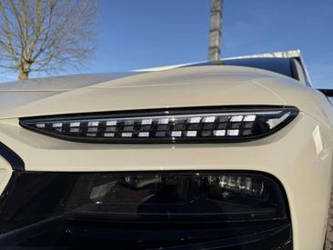 Audi S6 Avant E-tron — photo 17