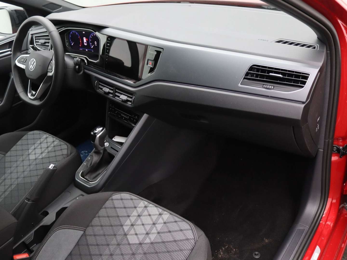 Volkswagen Taigo R-Line - 2025 - Joinsteer - #9