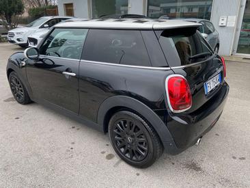 Mini Cooper — photo 3