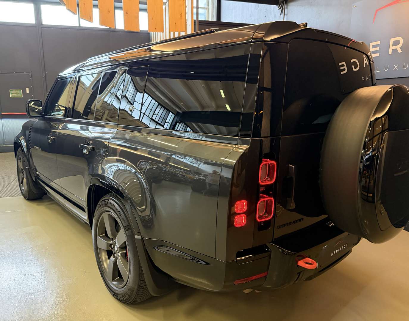 Land Rover Defender 130 Edition Awd 8 Posti 3.0d I6 Mhev 300cv - 2024 - Joinsteer - #6