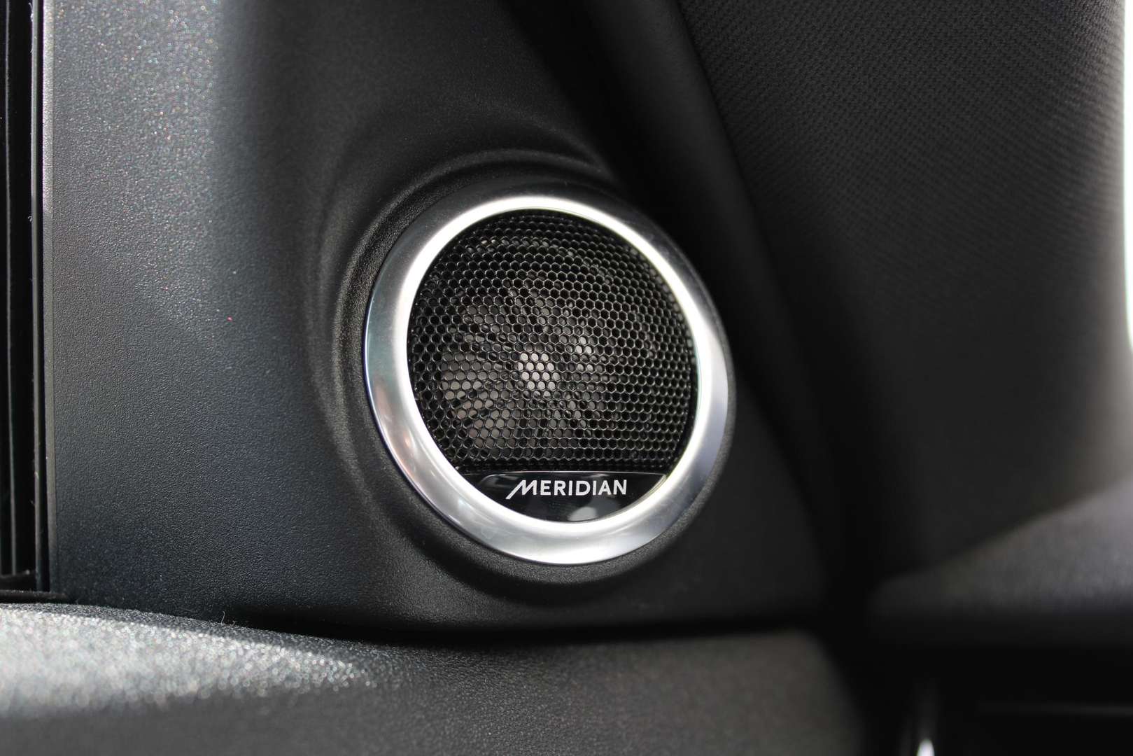 Land Rover Range Rover Evoque R-Dynamic SE | Pano | Cold Climate | Meridia P300e - 2022 - Joinsteer - #12