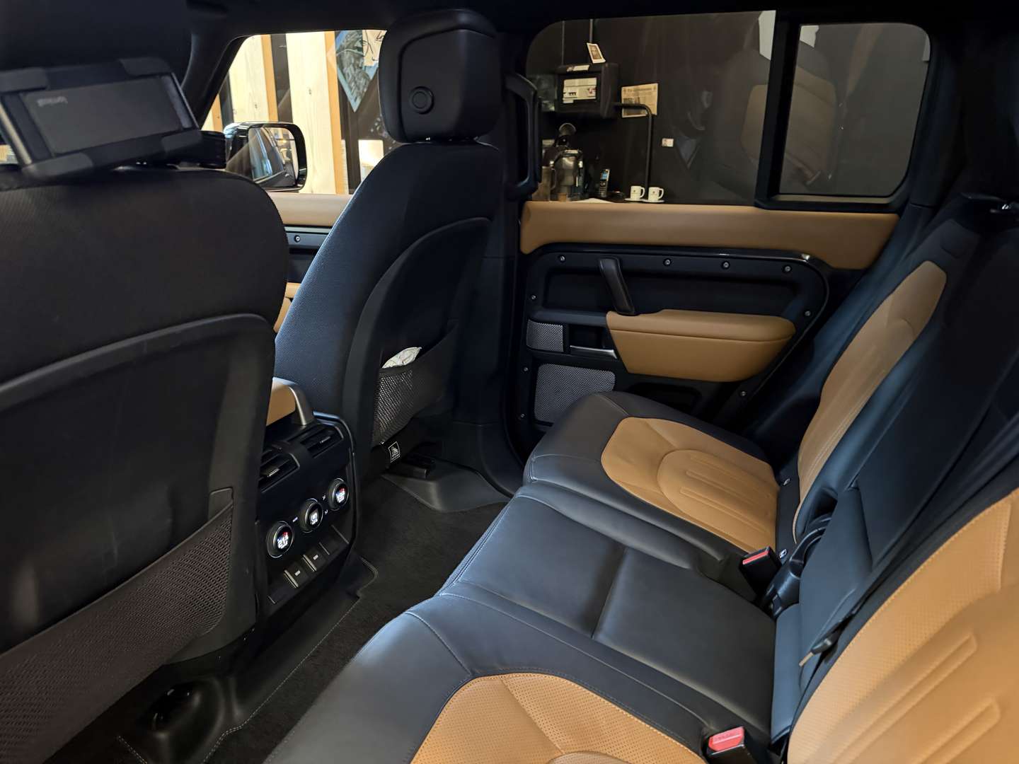 Land Rover Defender 130 Edition Awd 8 Posti 3.0d I6 Mhev 300cv - 2024 - Joinsteer - #12