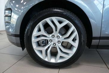 Land Rover Range Rover Evoque P300e R-Dynamic SE Pano+ACC — photo 8