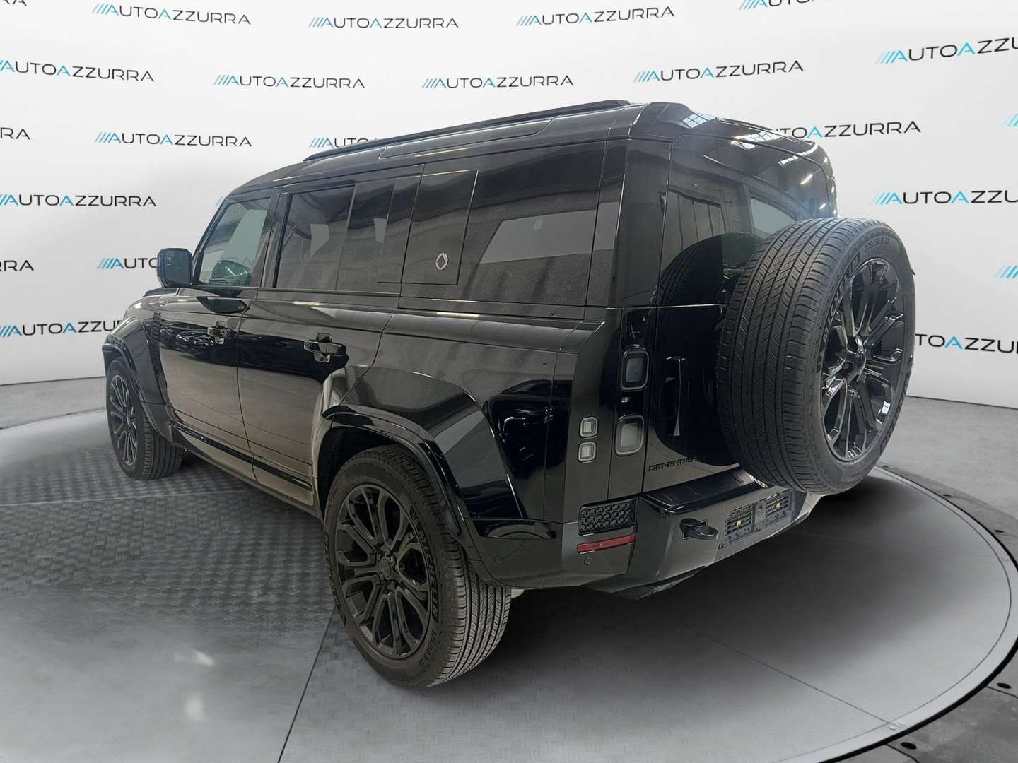 Land Rover Defender 110 4.4 V8 Mhev Octa Edition One Awd 635cv Auto - 2026 - Joinsteer - #2