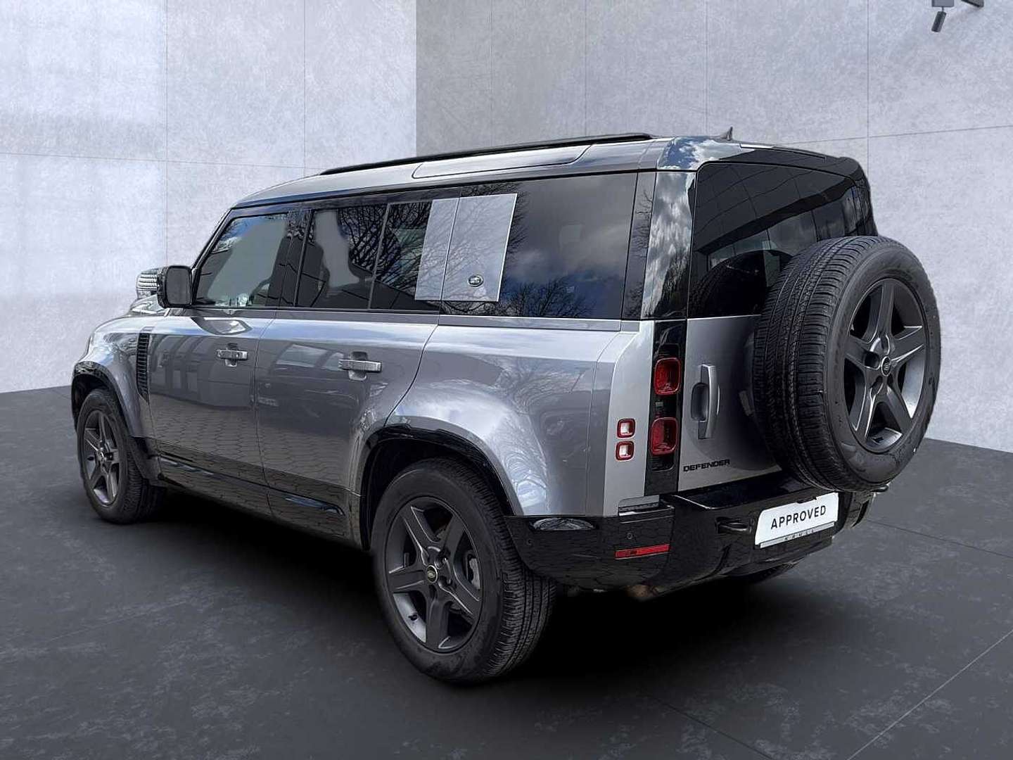 Land Rover Defender 110 D200 X-Dyn. SE AHK|BlackPano - 2024 - Joinsteer - #4