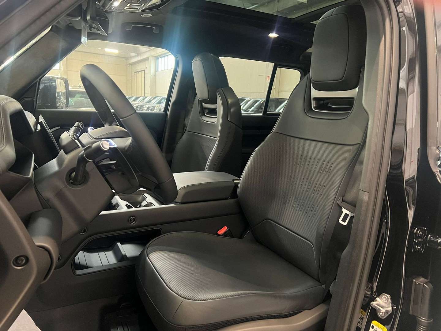 Land Rover Defender 110 4.4 V8 Mhev Octa Edition One Awd 635cv Auto - 2026 - Joinsteer - #7