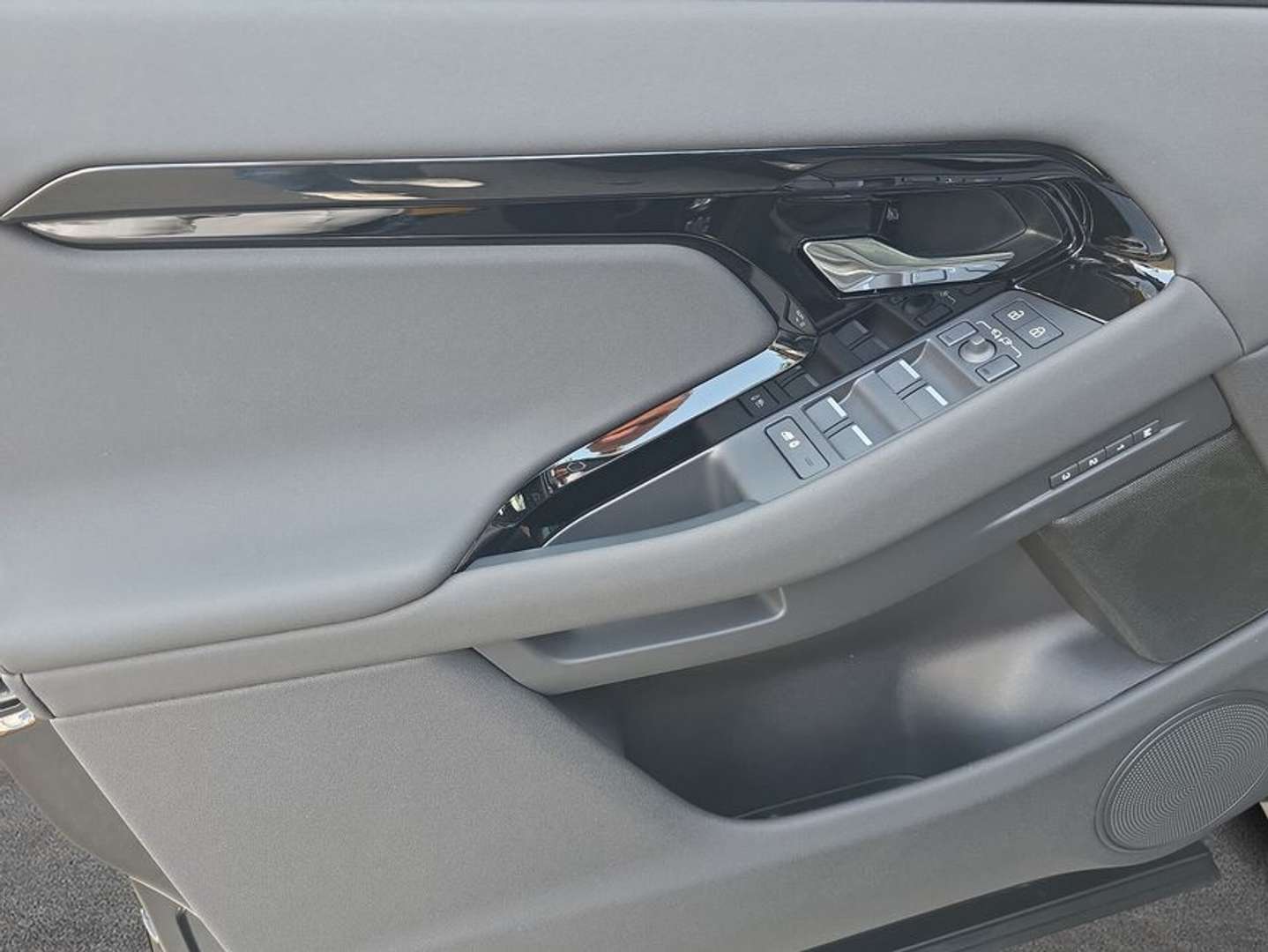 Land Rover Range Rover Evoque D200 Dynamic SE - 2026 - Joinsteer - #13