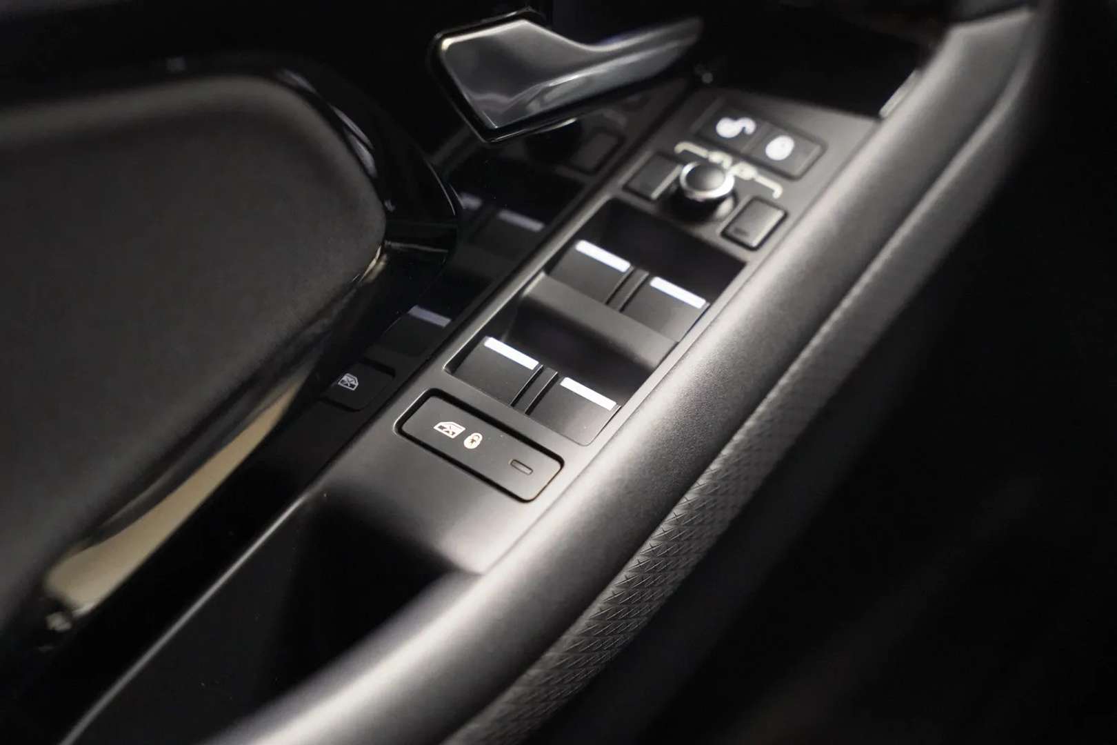 Land Rover Range Rover Evoque 1.5 P300e AWD LED Camera Lane-assist PDC - 2020 - Joinsteer - #16