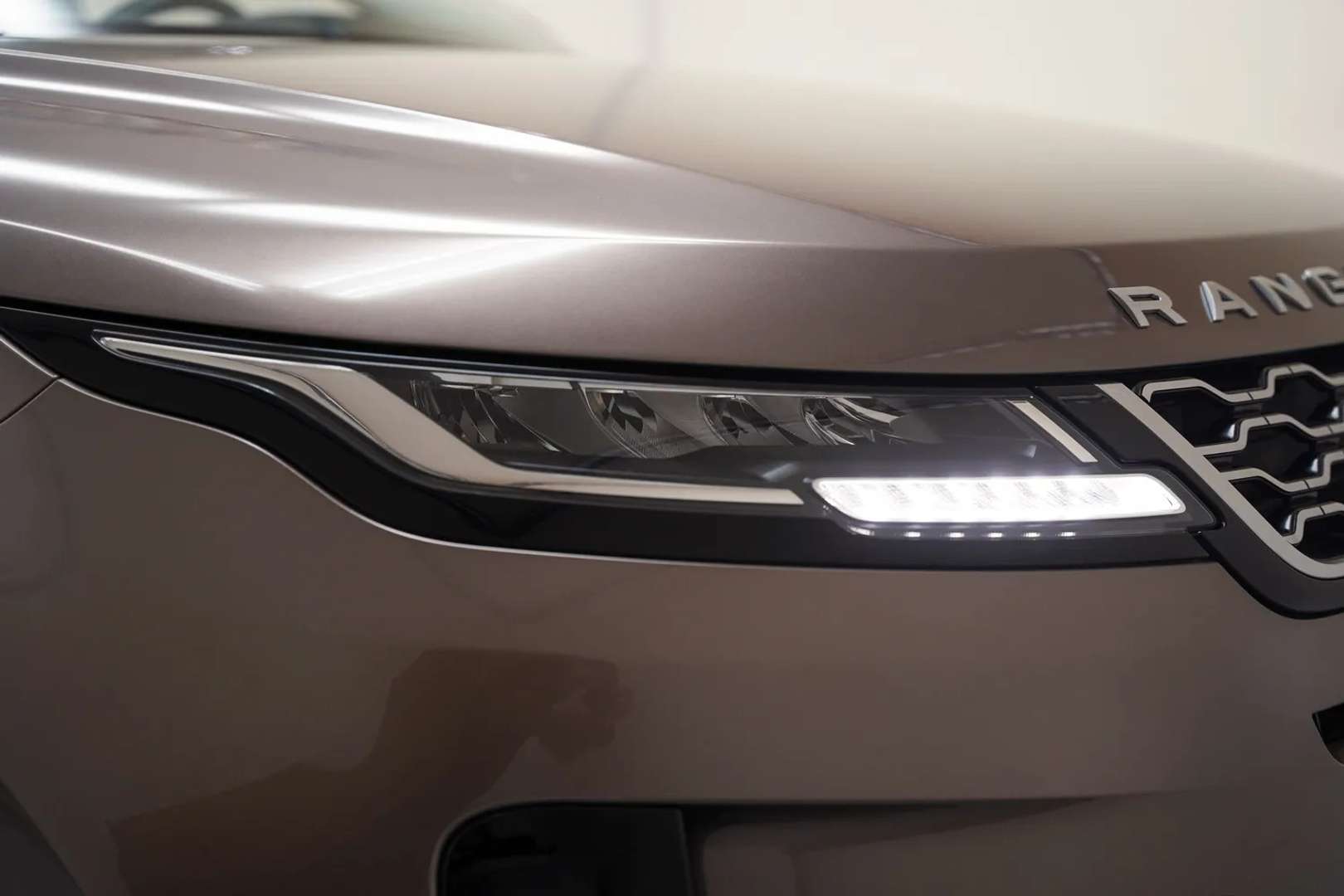 Land Rover Range Rover Evoque 1.5 P300e AWD LED Camera Lane-assist PDC - 2020 - Joinsteer - #26