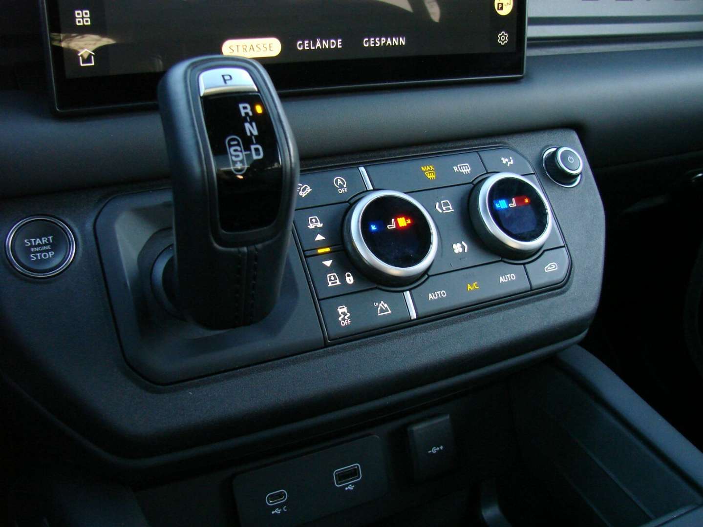 Land Rover Defender 110 HSE AWD Dynamic-X Pano 360ºSHZ AHK Merdian HUD - 2023 - Joinsteer - #12