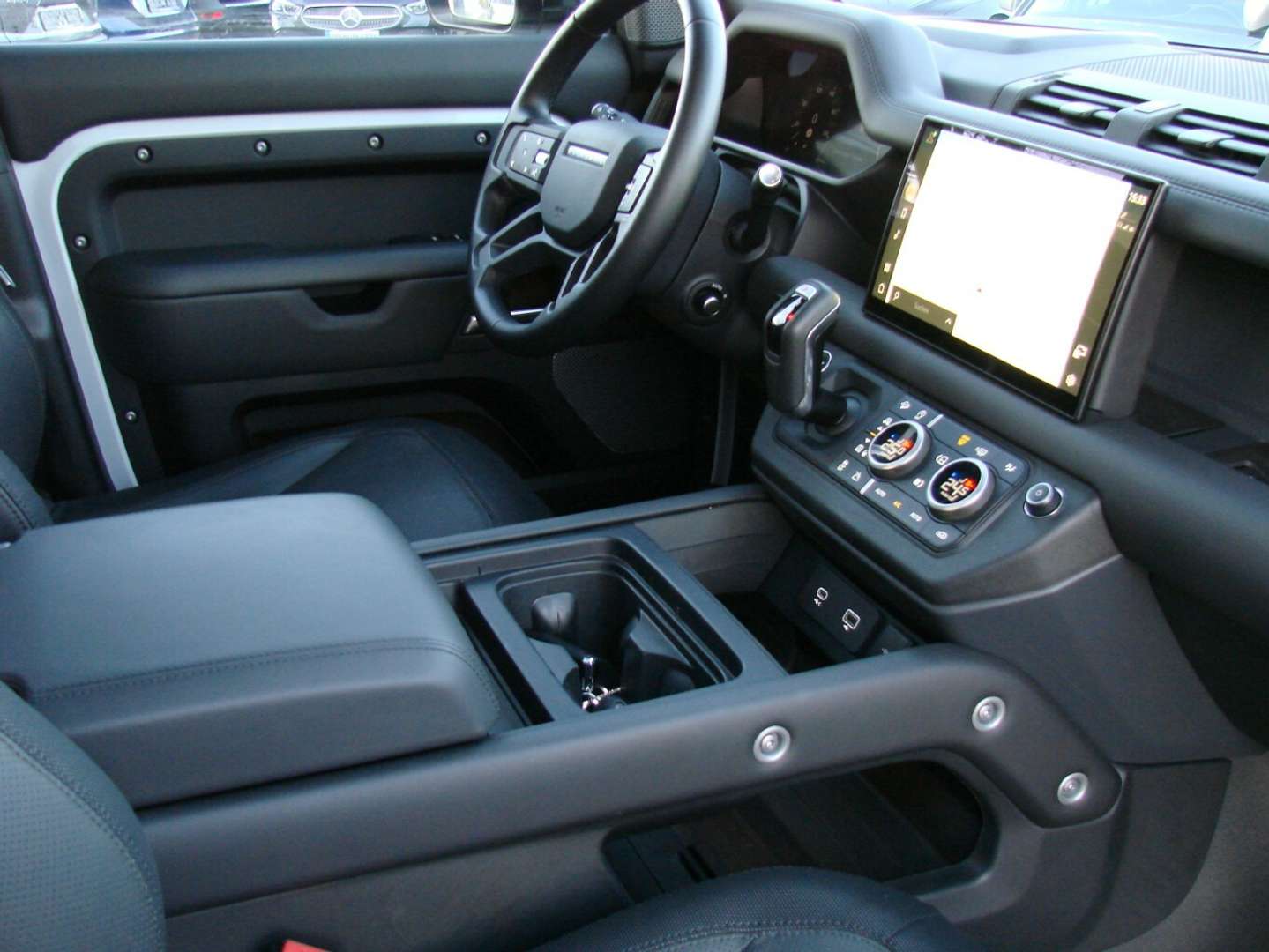 Land Rover Defender 110 HSE AWD Dynamic-X Pano 360ºSHZ AHK Merdian HUD - 2023 - Joinsteer - #17