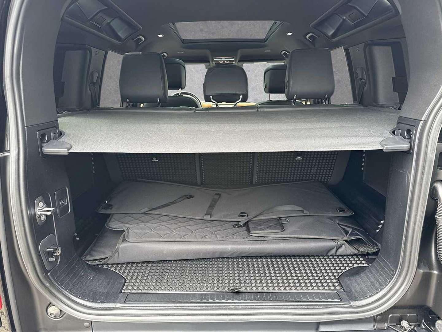 Land Rover Defender 110 X-Dynamic HSE D250 - 2023 - Joinsteer - #10