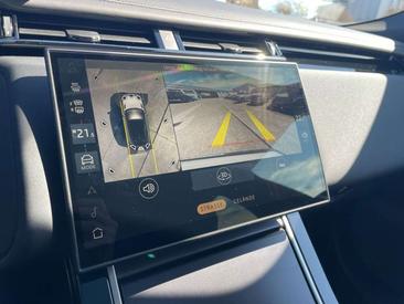 Land Rover Range Rover Velar D300 Dynamic SE — photo 21