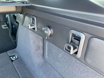 Land Rover Range Rover Velar D300 Dynamic SE — photo 34