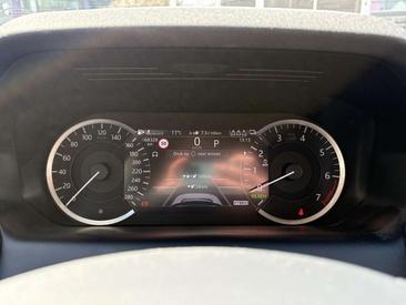 Land Rover Discovery Sport P300e 1.5 S — photo 8