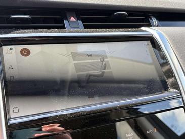 Land Rover Discovery Sport P300e 1.5 S — photo 16