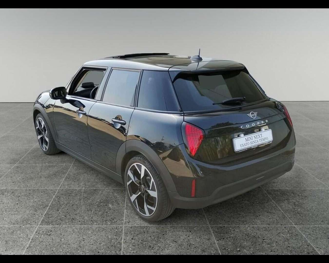 Mini 5 Portes Favoured Cooper - 2024 - Joinsteer - #5