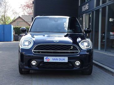 Mini Countryman COOPER SE — photo 3