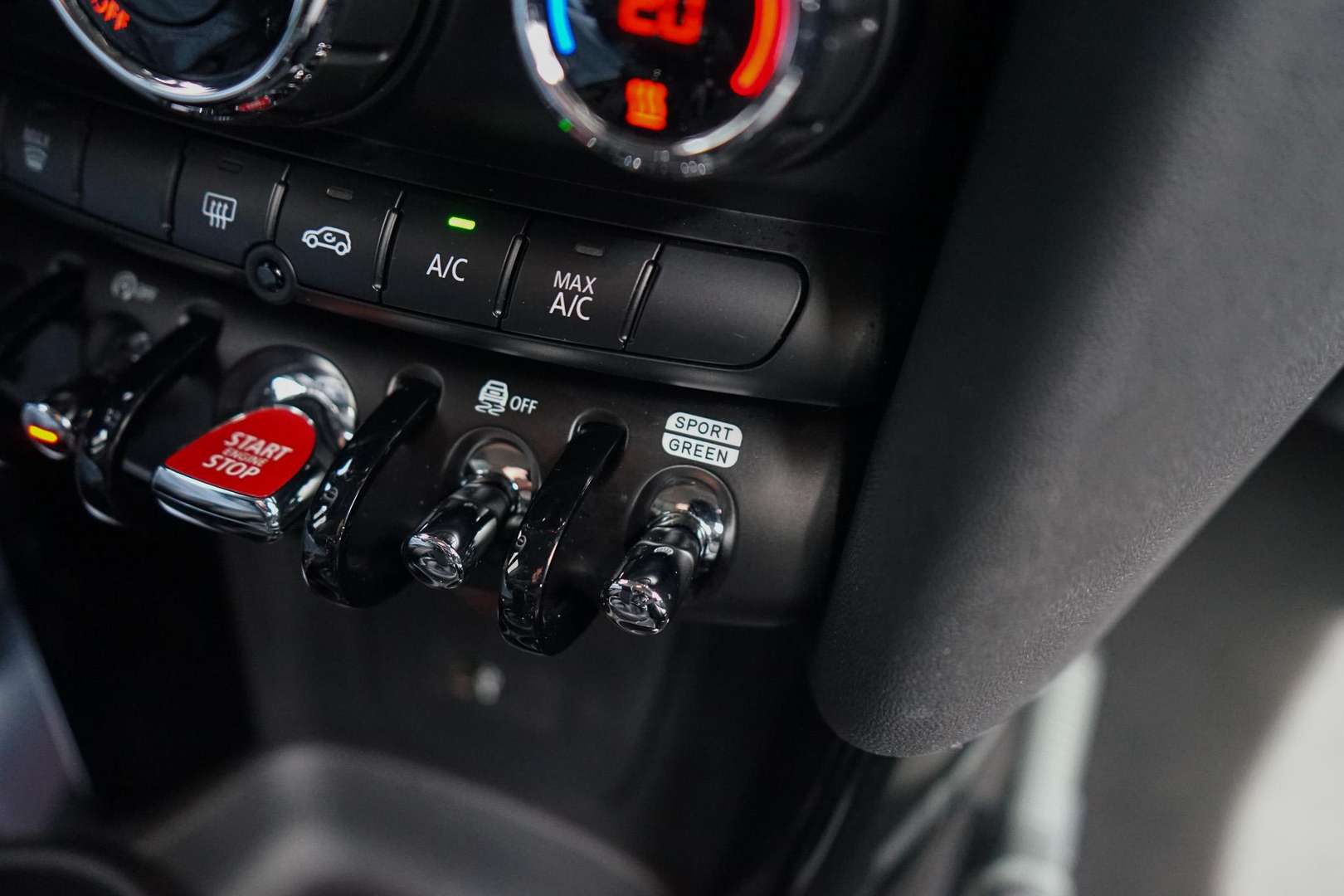 Mini Hatch 3 Portes Business One - 2022 - Joinsteer - #30