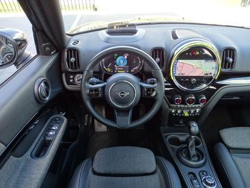 Mini Countryman COOPER SE — photo 8