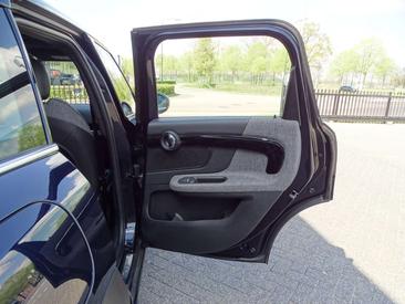 Mini Countryman COOPER SE — photo 11