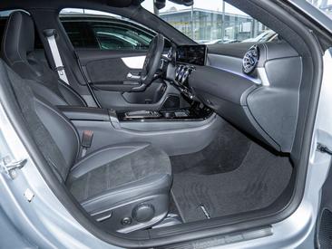Mercedes CLA 180 180 — photo 3