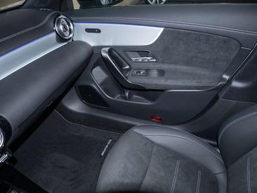 Mercedes CLA 180 180 — photo 13