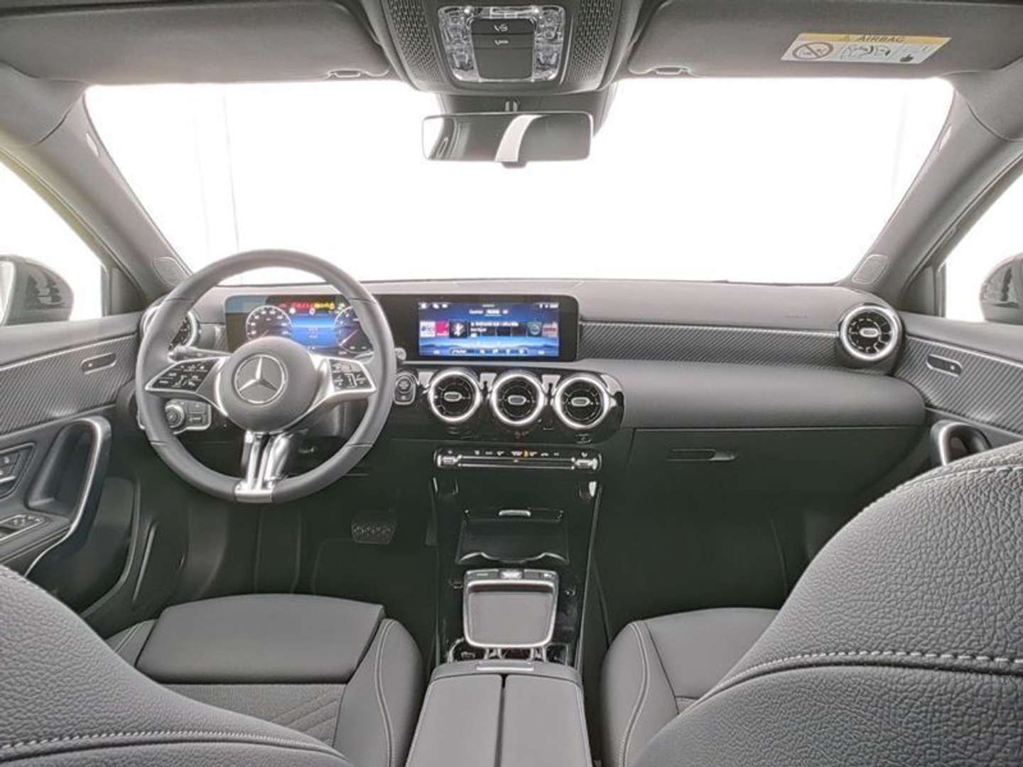 Mercedes Classe A 200 Night Edition - 2025 - Joinsteer - #6