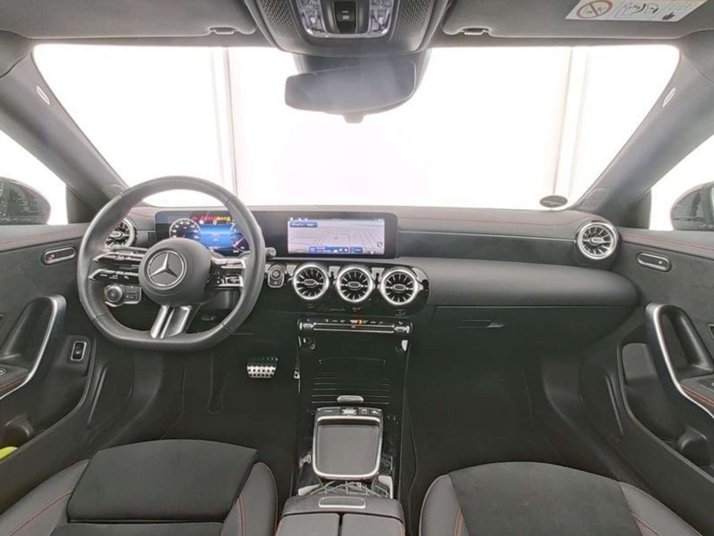 Mercedes CLA 200 AMG Line - 2025 - Joinsteer - #4