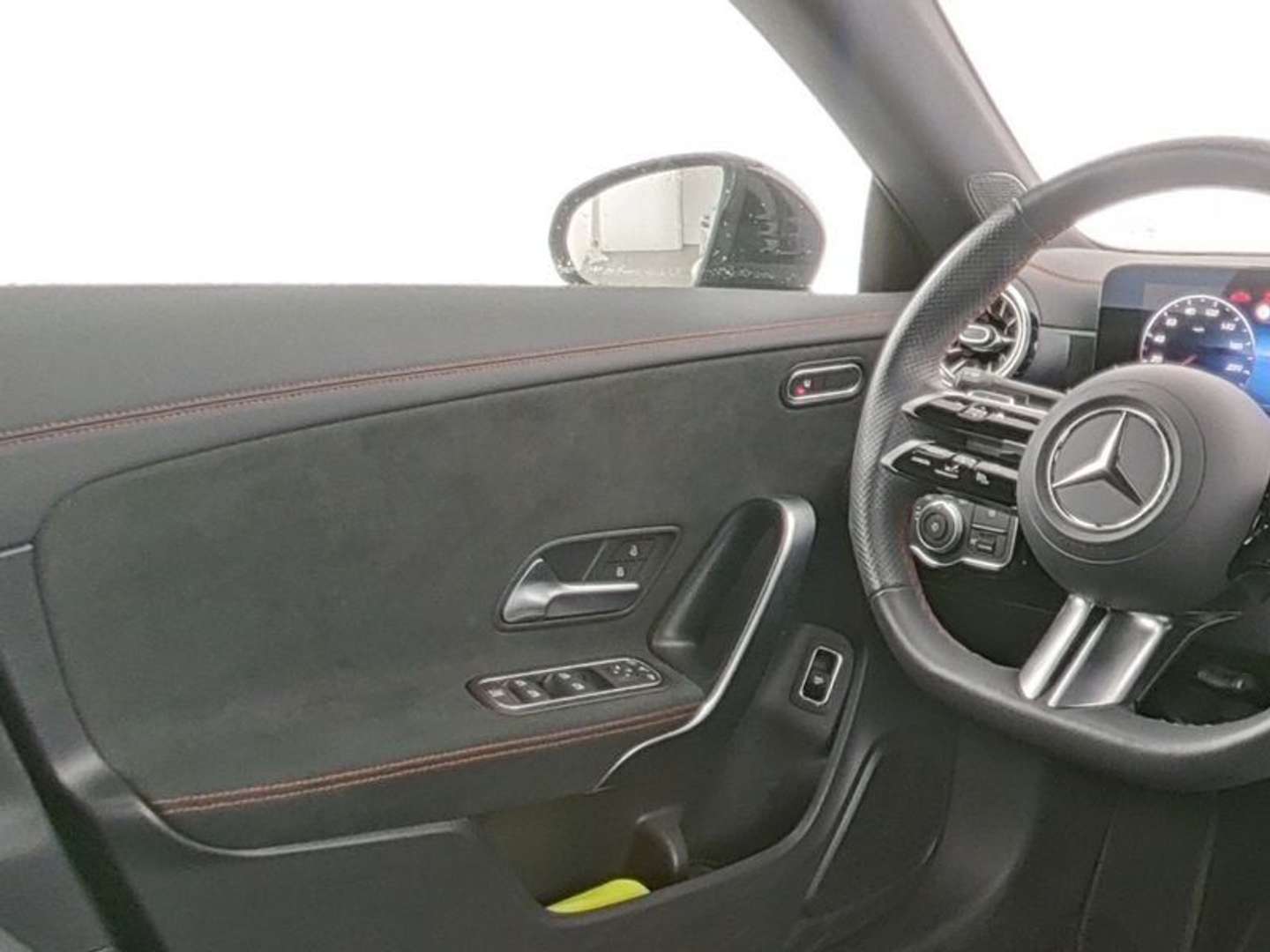 Mercedes CLA 200 AMG Line - 2025 - Joinsteer - #9
