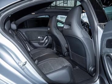 Mercedes CLA 180 180 — photo 4