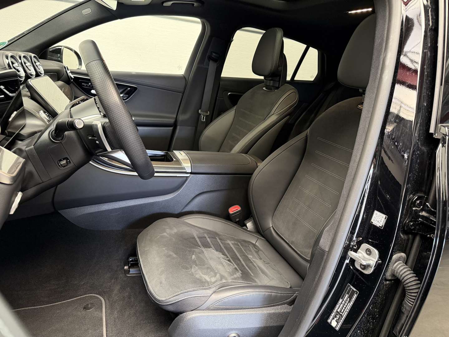 Mercedes GLC Coupé 220 Night Edition - 2025 - Joinsteer - #4