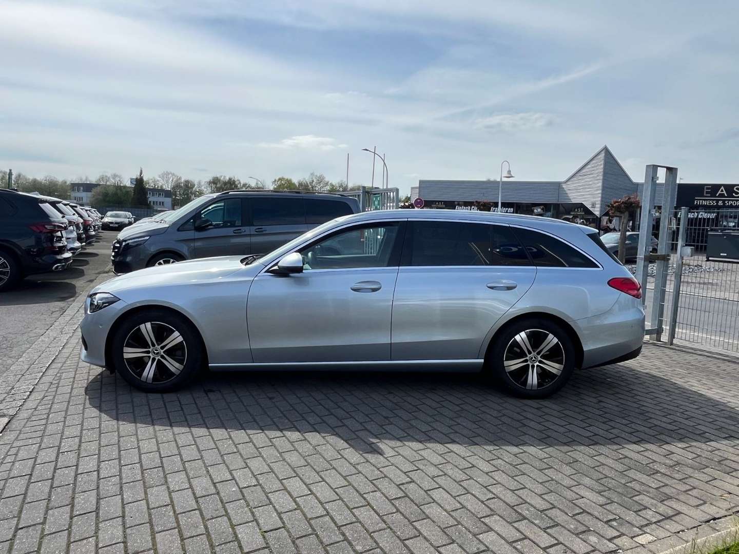Mercedes Classe C 220 AVANTGARDE - 2023 - Joinsteer - #4