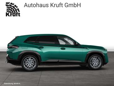 BMW XM 50e — photo 8