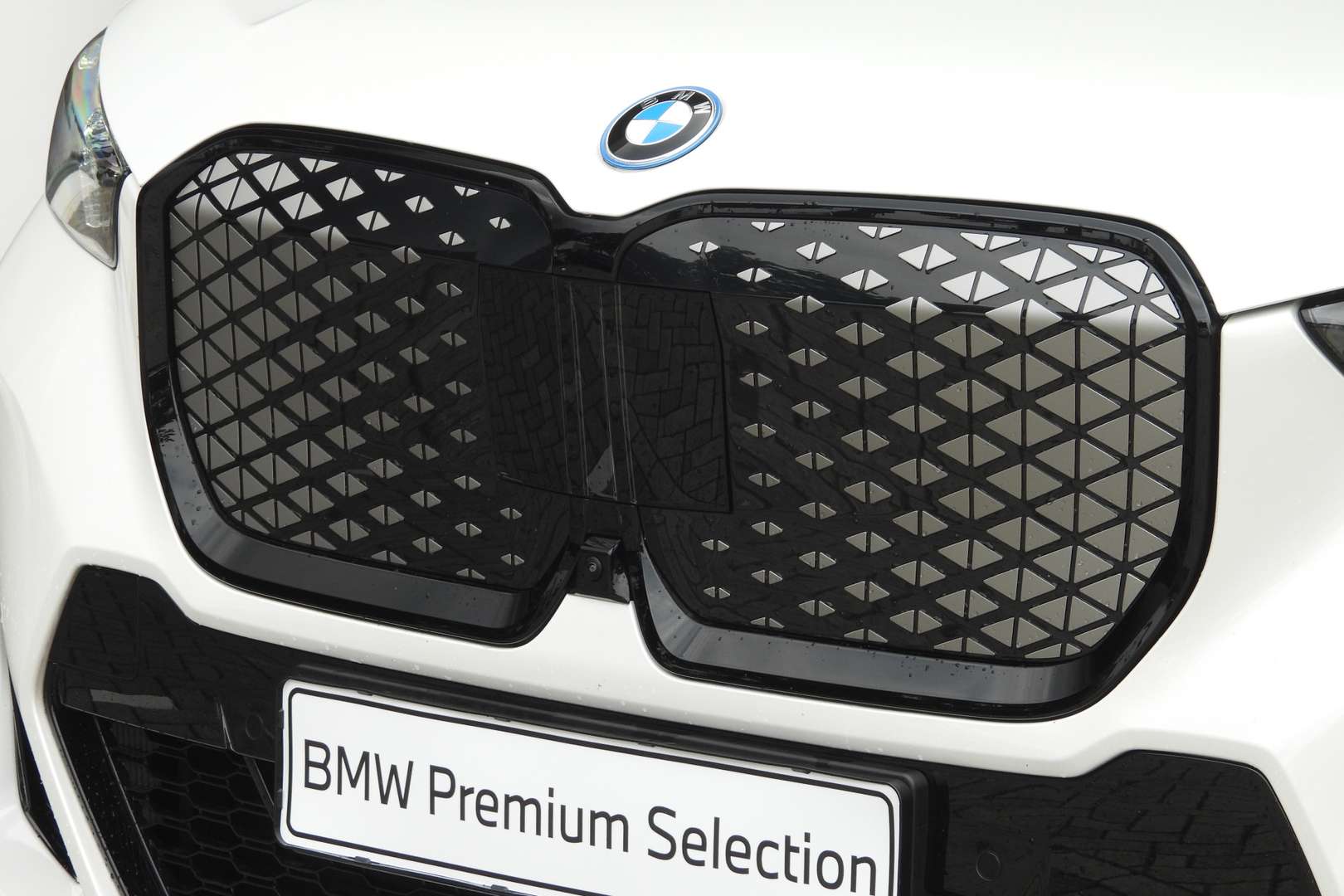 BMW IX1 M Sport EDrive20 - 2025 - Joinsteer - #2