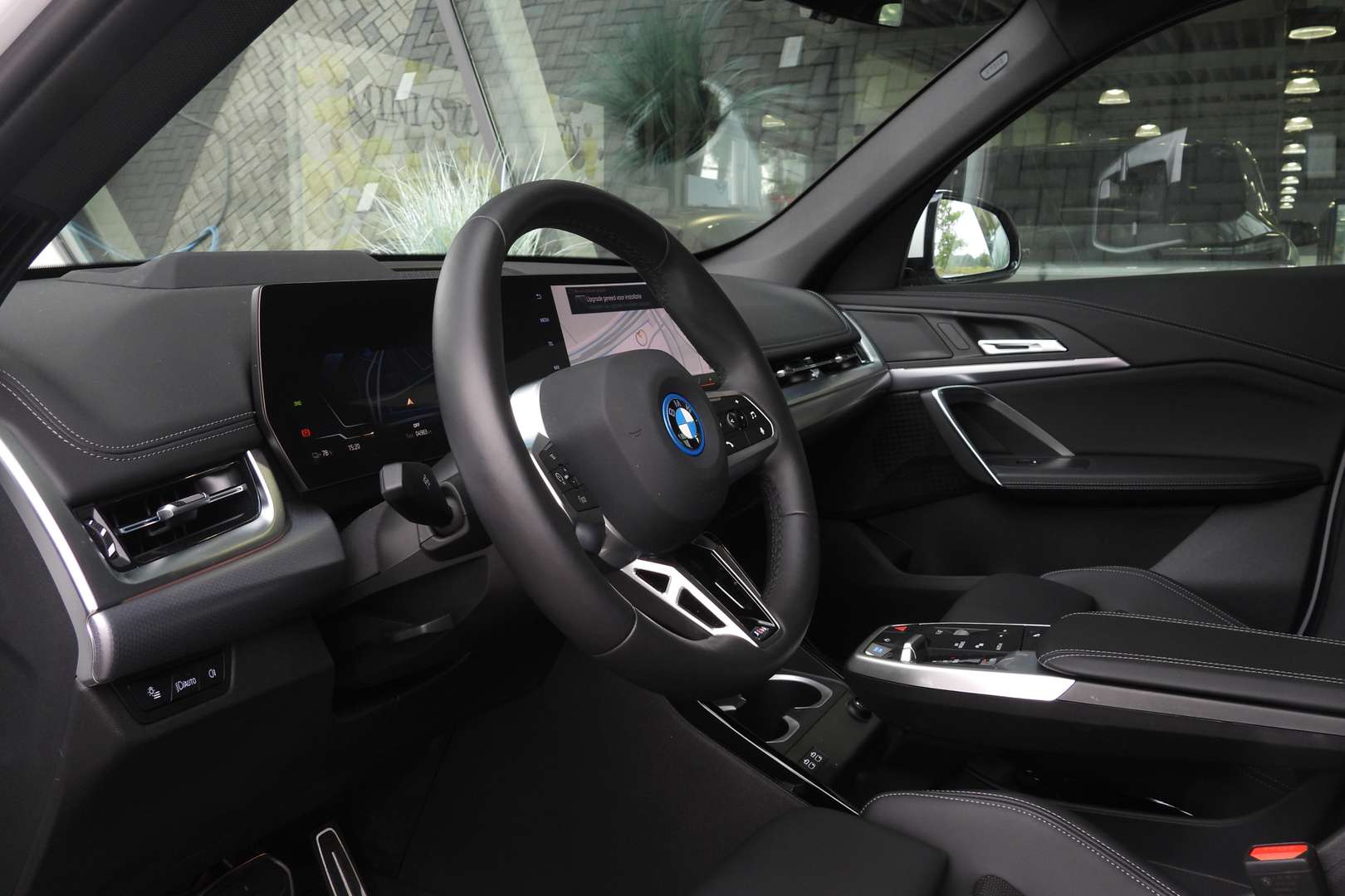 BMW IX1 M Sport EDrive20 - 2025 - Joinsteer - #10