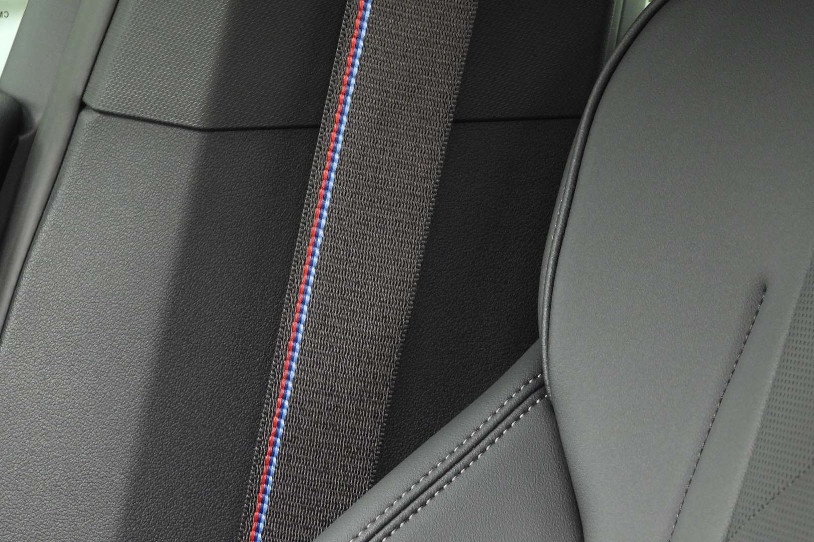 BMW IX1 M Sport EDrive20 - 2025 - Joinsteer - #14