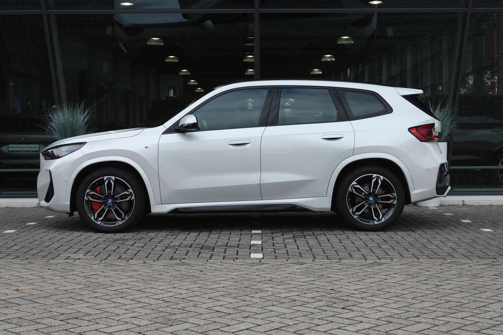 BMW IX1 M Sport EDrive20 - 2025 - Joinsteer - #16