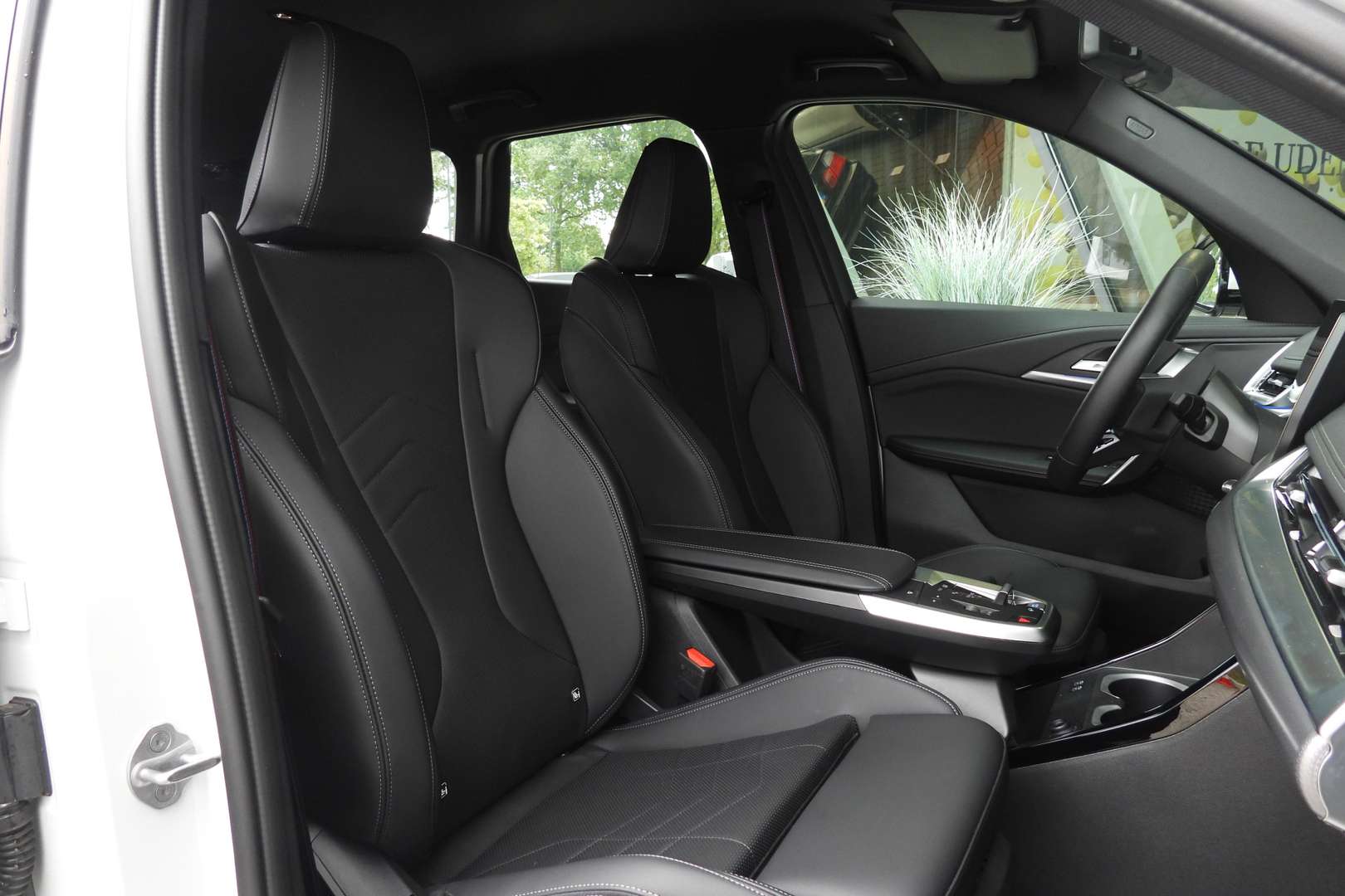 BMW IX1 M Sport EDrive20 - 2025 - Joinsteer - #27
