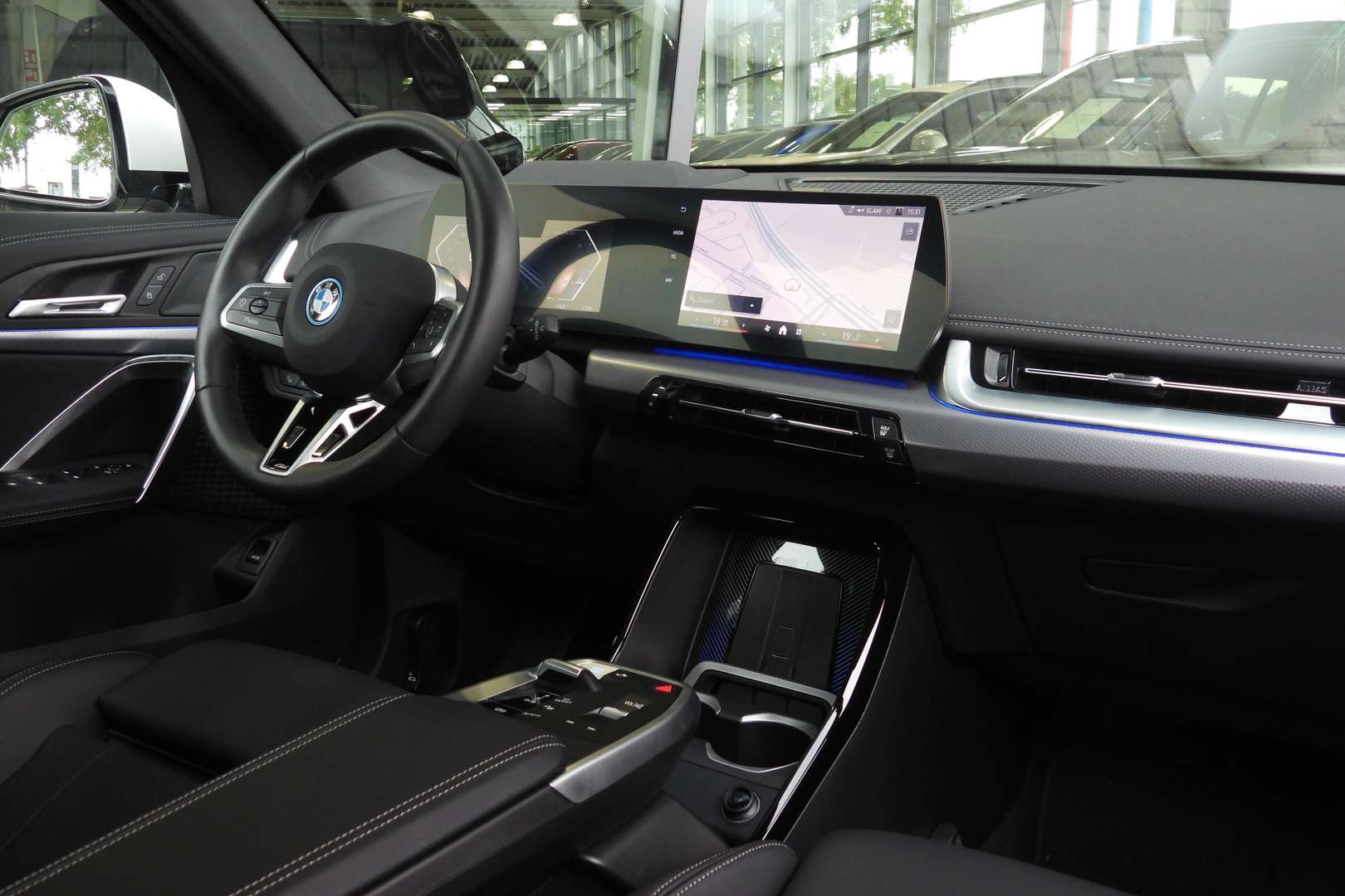 BMW IX1 M Sport EDrive20 - 2025 - Joinsteer - #31