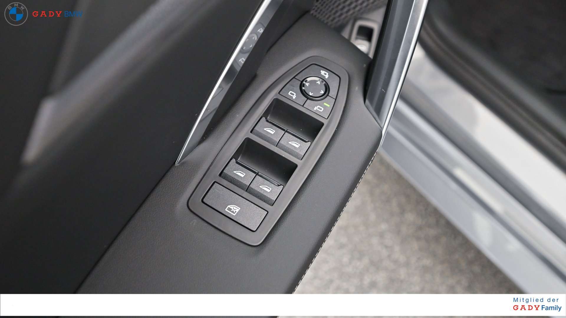 BMW IX2 EDrive20 - 2025 - Joinsteer - #10